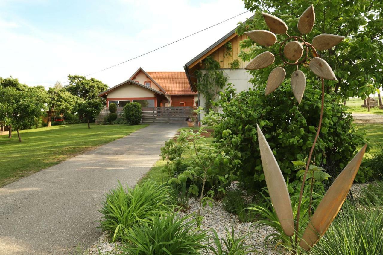 Ferienvierkanthof Brigitte Villa Unterbuch Exteriör bild